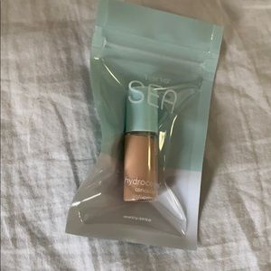 FREE W/ORDER tarte concealer